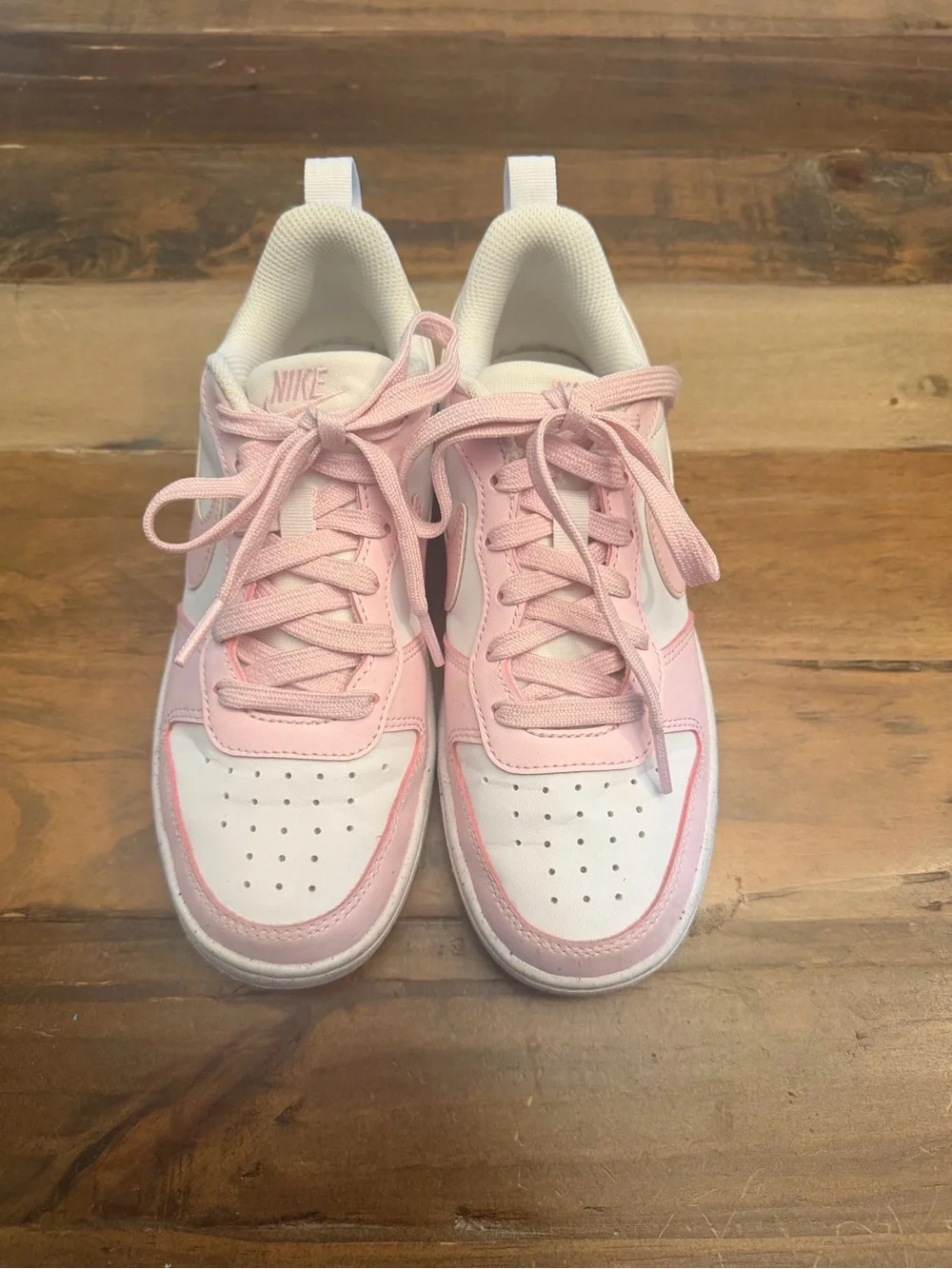 Nike - kids court borough low